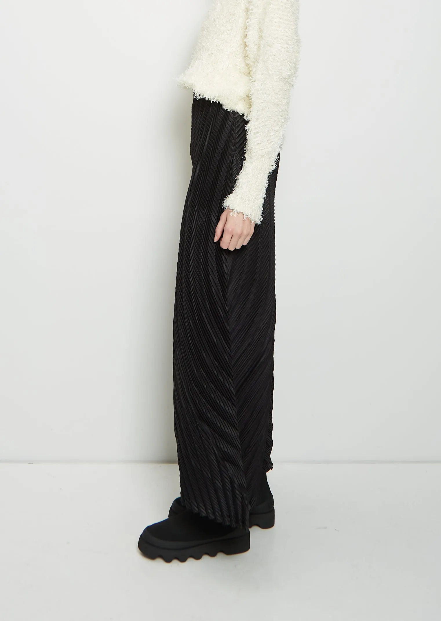 Gem Pleats Pants