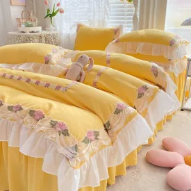 INS Korean Embroidery Ruffles Lace Bed Skirt Bedding Set Princess Girls Duvet Cover Pillowcase Solid Color Quilt Over Decor Home