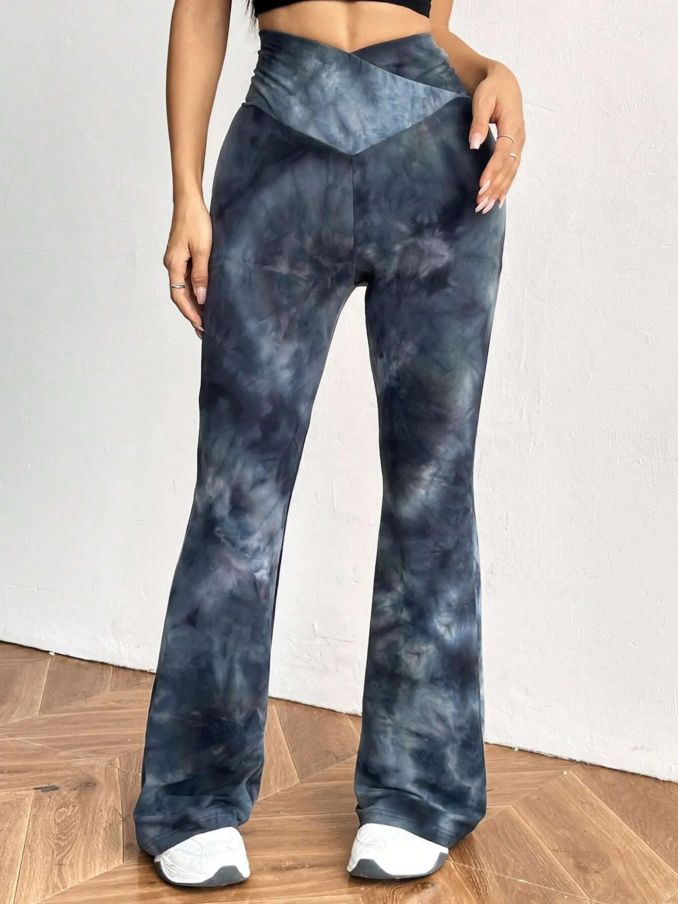 Tie Dye Flared Pants V-Shaped Waistband FW24